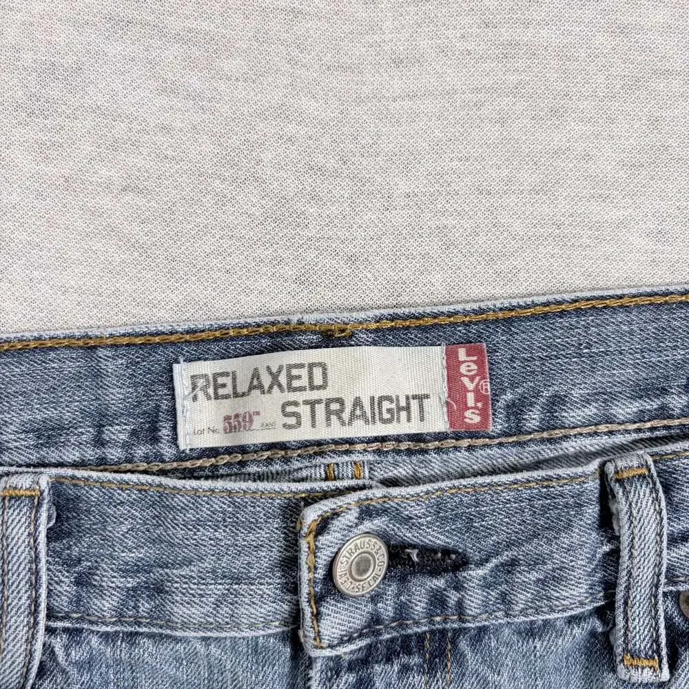 Levi's 559 Relaxed Straight Jeans Mens Size 38x30 Light Wash Denim